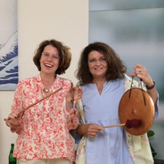 Hier war ein Bild: Dr. Marcella Altherr und Eva-Maria Heinemann